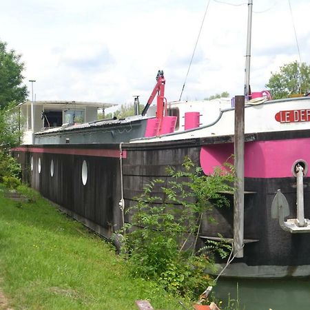 Peniche "Le Defi" Marolles-sur-Seine Exterior foto